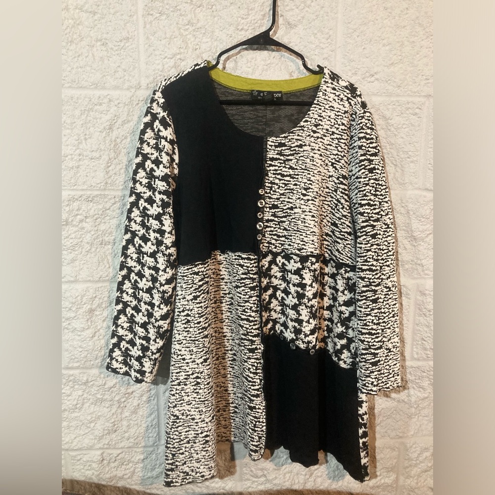 True Essence knit tunic